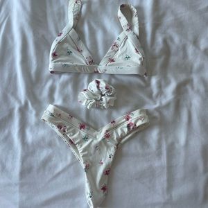 OneOne swimwear floral white set bikini